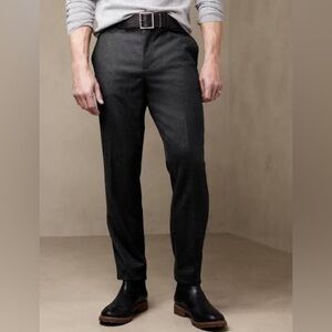 NWT Banana Republic wool TAPERED PERFECT FLANNEL DRESS PANT Italy size 34x30